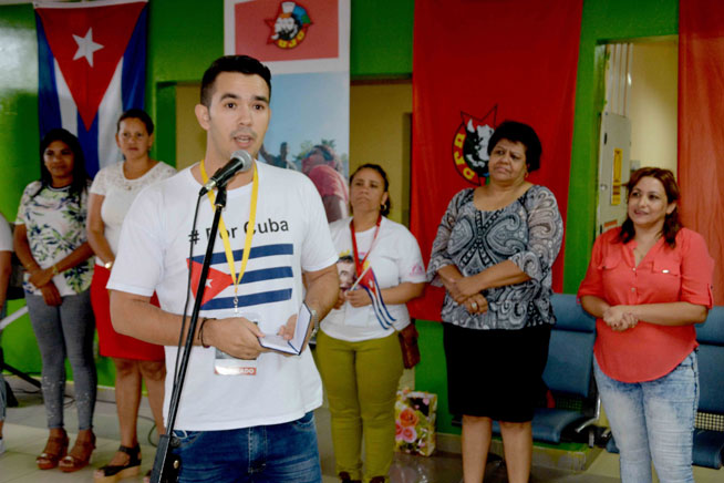 Raúl Alejandro Palmero Fernández, miembro del Consejo de Estado y presidente de la Federación Estudiantil Universitaria (FEU) Raúl Alejandro Palmero Fernández, miembro del Consejo de Estado y presidente de la Federación Estudiantil Universitaria (FEU)
