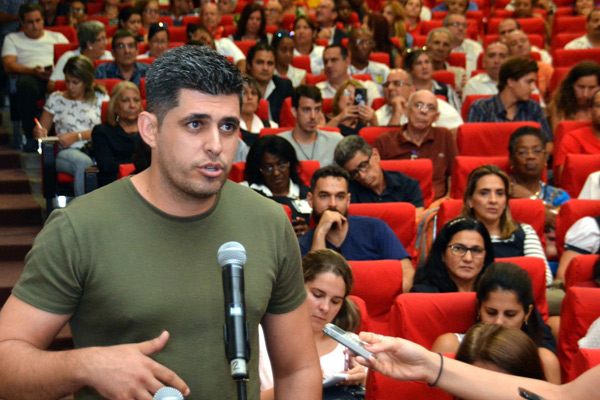 Recrudecimiento del bloqueo de Estados Unidos afecta al sector de las comunicaciones