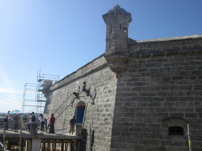 Da Vinci en un castillo habanero