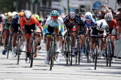 Ocho cubanas pedalean en Guatemala 
