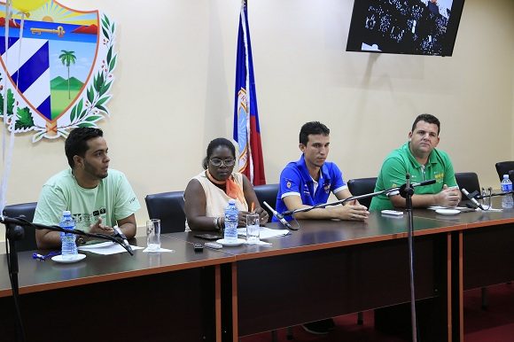 Concurso Internacional Universitario de Programación en la Universidad de Oriente Concurso Internacional Universitario de Programación en la Universidad de Oriente