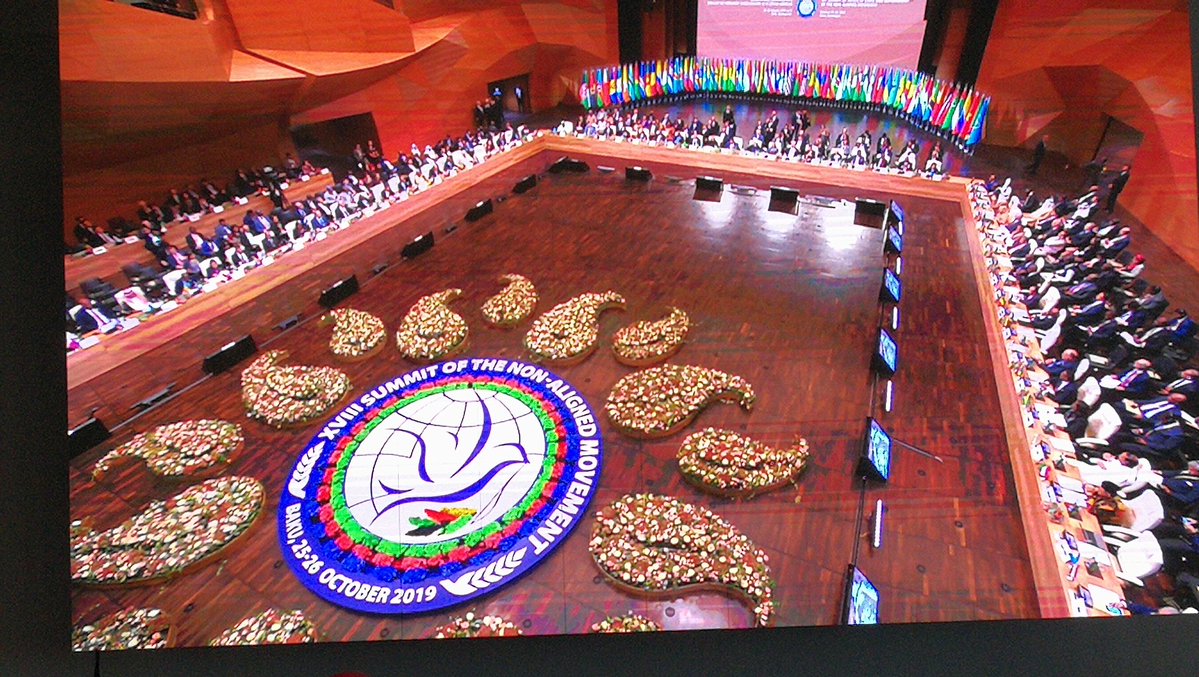 Sesión plenaria de la Cumbre del MNOAL