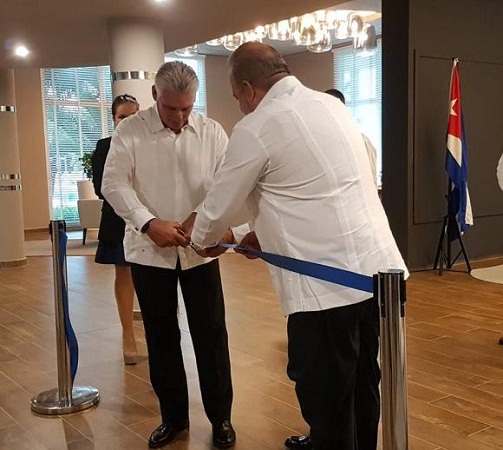 Asiste Díaz-Canel a inauguración de hotel Meliá Internacional en Varadero