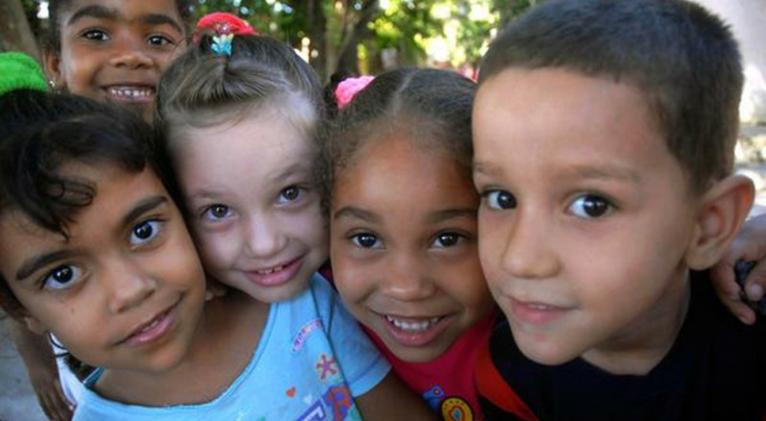 Cuba, apuntes sobre la adopción de menores