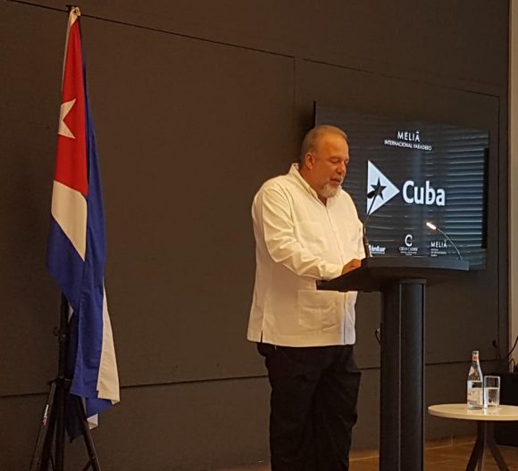 Manuel Marrero, ministro de Turismo