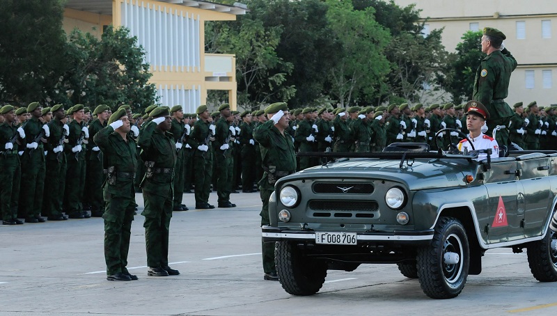 Orden Antonio Maceo para hombres de acero