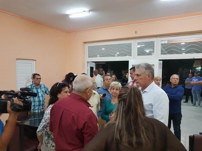 Recorre Díaz-Canel centros recreativos en Camagüey 
