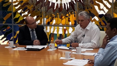 presidente cubano Miguel Díaz-Canel Bermúdez durante su comparecencia especial en el programa televisivo Mesa Redonda