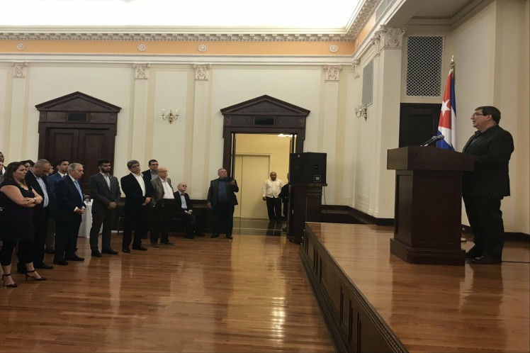 Cuba fortalece vínculos con sus nacionales en el exterior