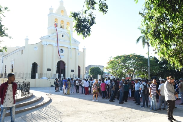 Preparativos en el parque El Carmen para la Gala Encuentro con la Historia. (Foto: Carlos Rodríguez Torres) Preparativos en el parque El Carmen para la Gala Encuentro con la Historia. (Foto: Carlos Rodríguez Torres)