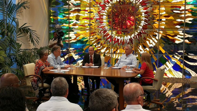 Mesa redonda Mesa redonda