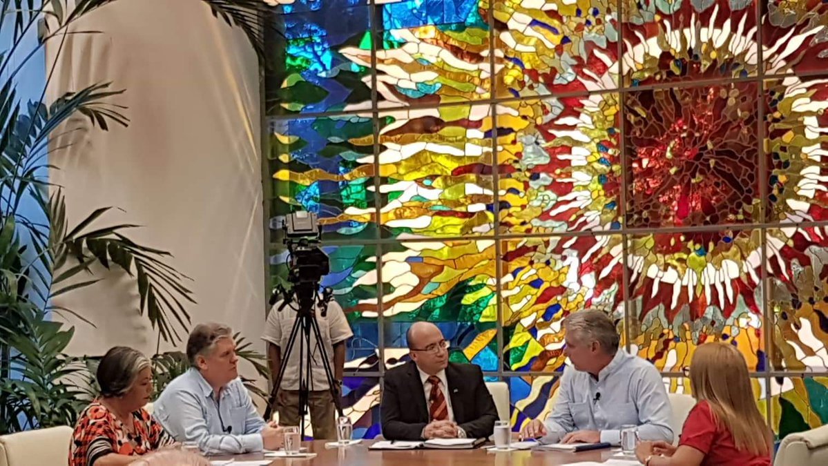 Díaz-Canel interviene en segunda Mesa Redonda sobre medidas económicas e incremento salarial. Foto: Presidencia Cuba Díaz-Canel interviene en segunda Mesa Redonda sobre medidas económicas e incremento salarial. Foto: Presidencia Cuba