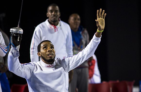 Equipo masculino de Espada