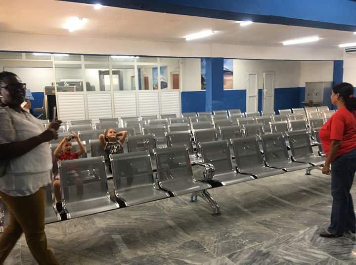 Tras ser sometida a un proceso de reparación, abre terminal de embarque del puerto de Batabanó. Foto: Twitter/ @MitransCuba. Tras ser sometida a un proceso de reparación, abre terminal de embarque del puerto de Batabanó. Foto: Twitter/ @MitransCuba.