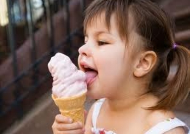  A casi todos les gustan los helados, chocolates, caramelos,