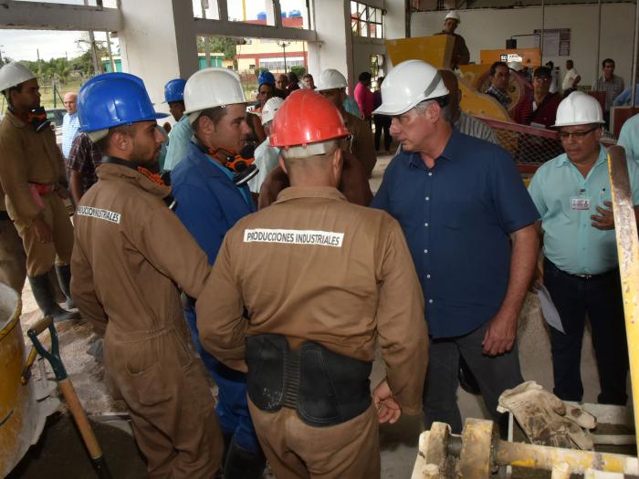  Promover el desarrollo profesional y la actualización de los conocimientos son directrices estratégicas para solucionar las problemáticas del empleo en el país. Foto: Estudios Revolución 